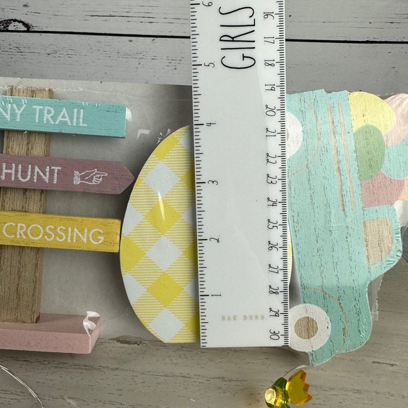 🐰 Easter Tiered Tray Wood Décor – Pastel Bunny Truck & Signs - Picture 4 of 7